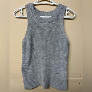 2/$20❤️- SHIRT | Women’s sleeveless sweater size small / medium